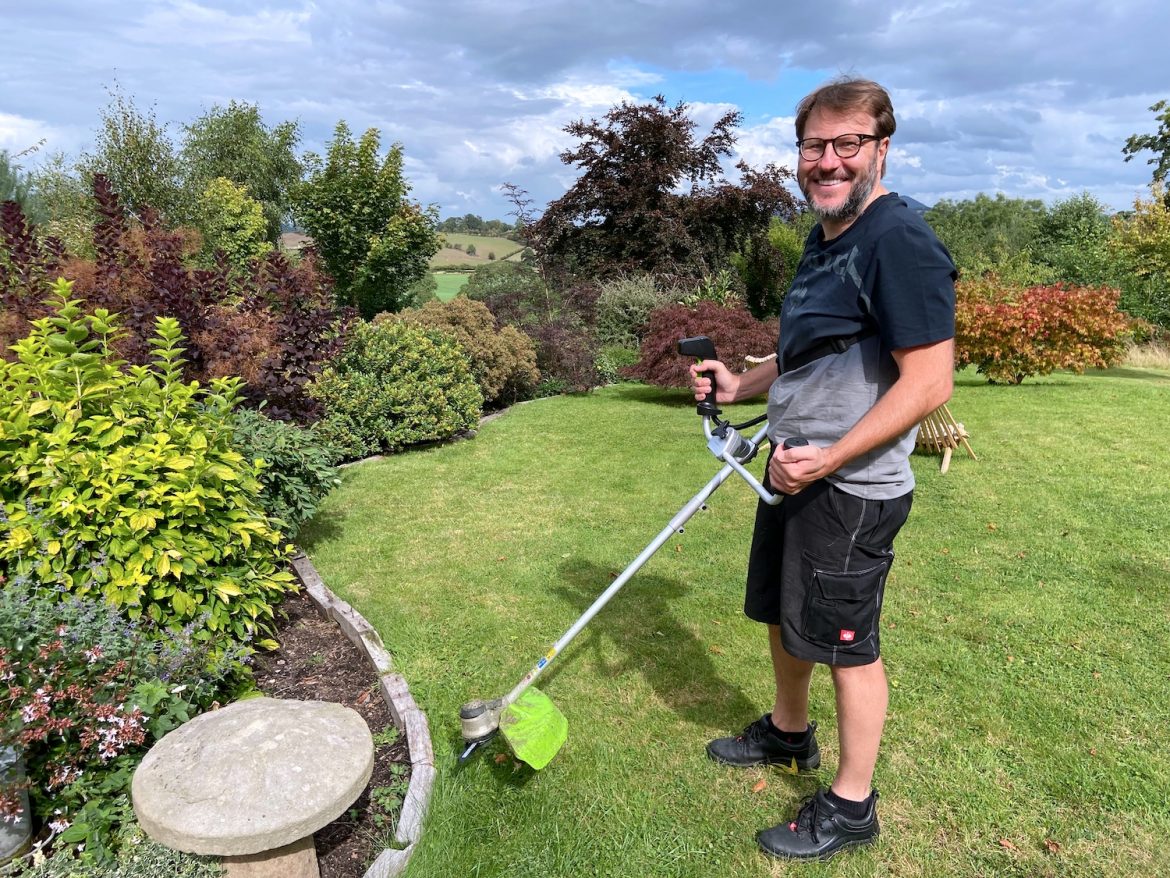 Greenworks 60V Bike Handle Brush Cutter Reviewed