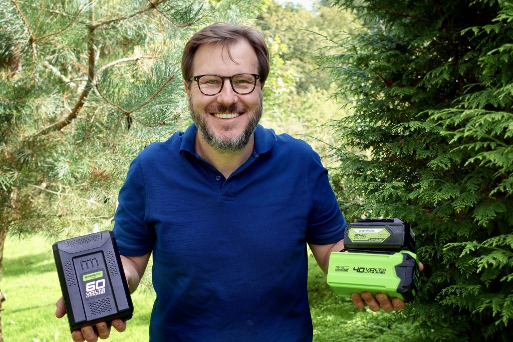 Charge Ahead Choosing The Right Battery Platform For Your Garden My sarred-cordless-rotary-hammer-drill-26mm-5kg-at-rs-8800-in-erode-id